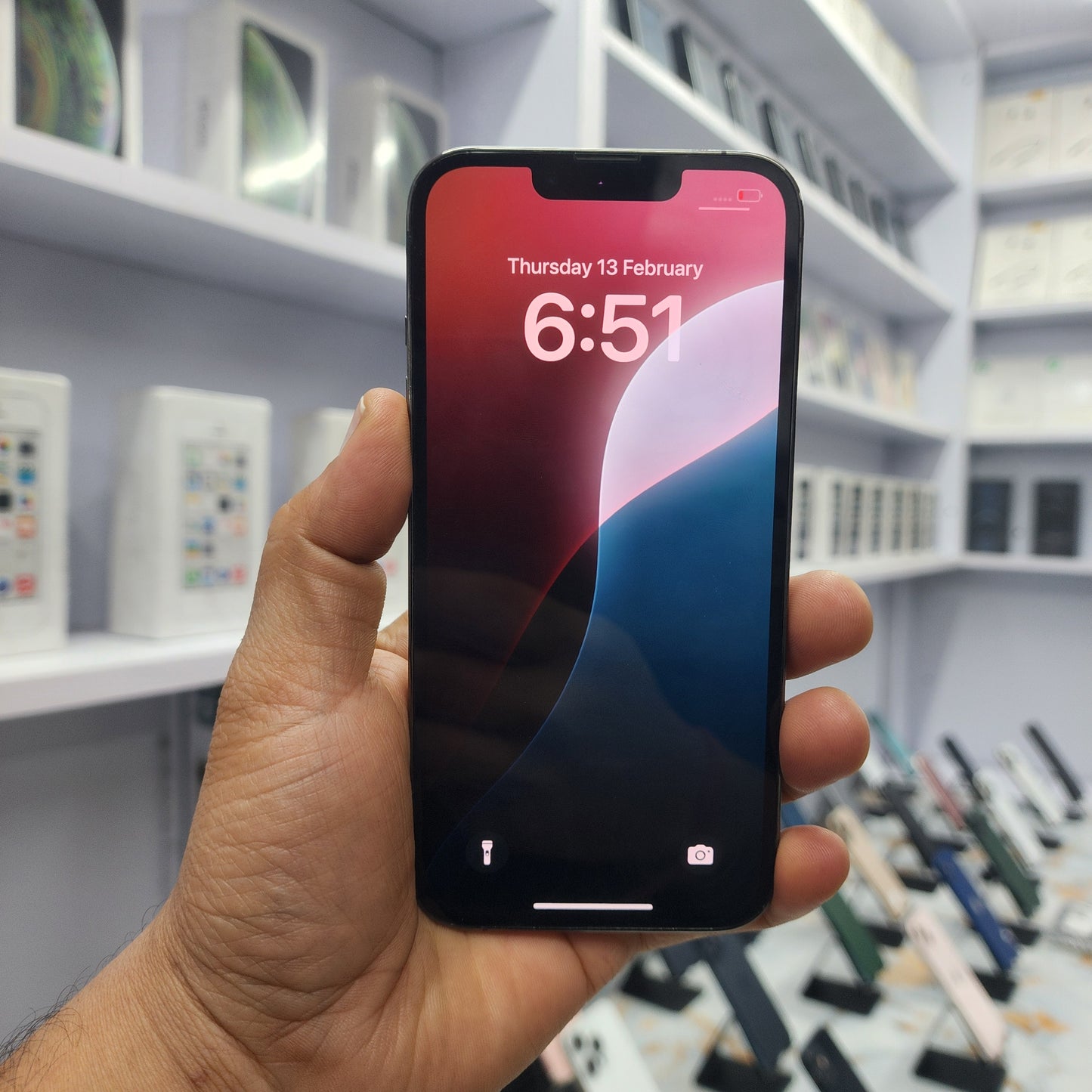 iPhone 13 128GB - (Used) Brand New Condition